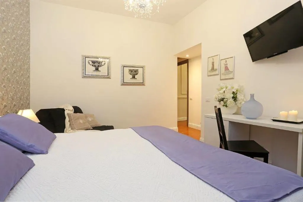 Room, Casa Ponte Sisto, Rome