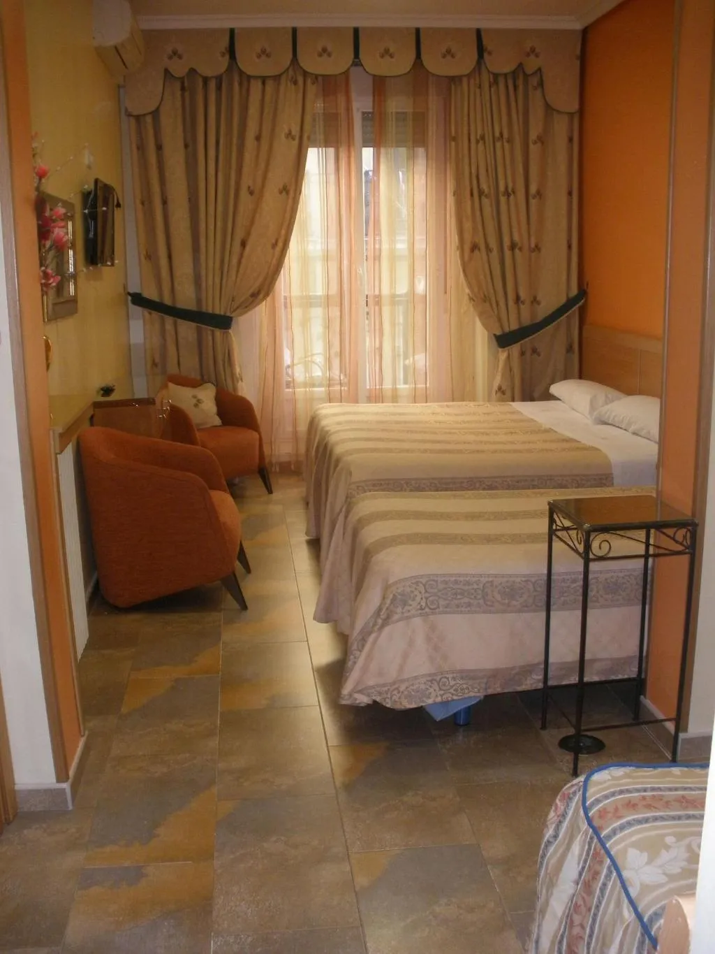 Room, Hostal Del Pez Azul, Madrid