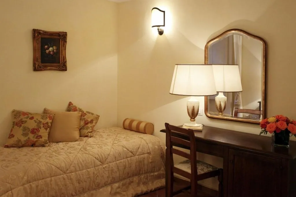 DOUBLE QUEEN SIZE BED Room, Villa Alba d'Oro - Historic Luxury Villa, Naples