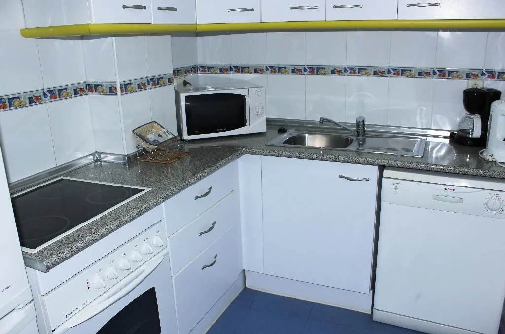 APARTMENT CAPACITY 5 TWO BEDROOMS Room, Albir Confort Estrella Apartamentos, Costa Blanca