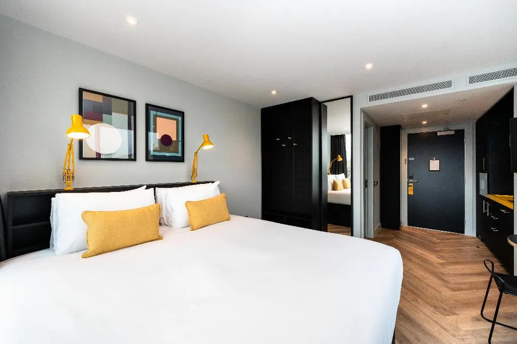 STUDIO CAPACITY 3 Room, Staycity Aparthotels Tivoli, Dublin