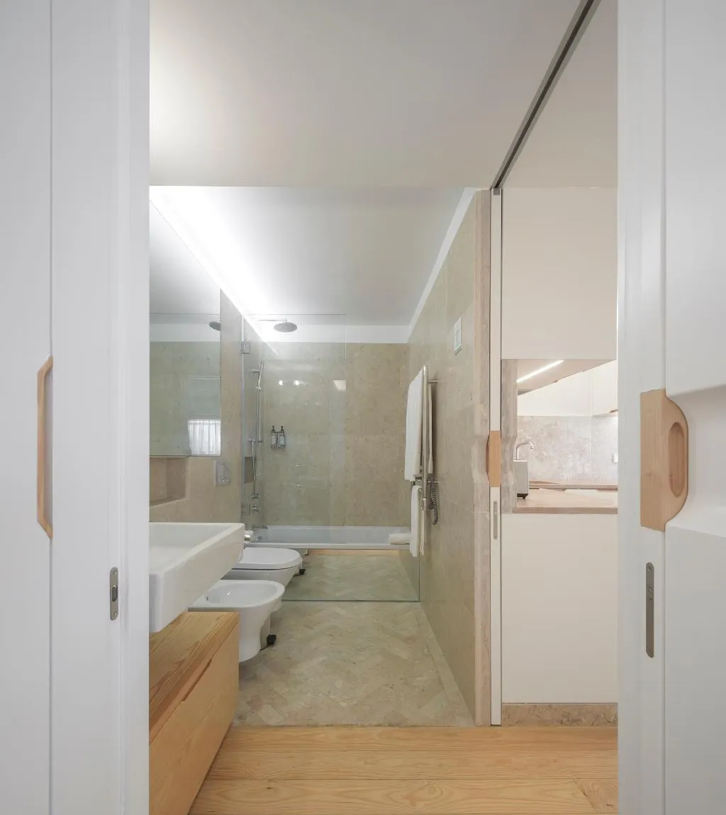 APARTMENT DELUXE ONE BEDROOM Room, Lisbon Serviced Apartments - Principe Real, Lisbon
