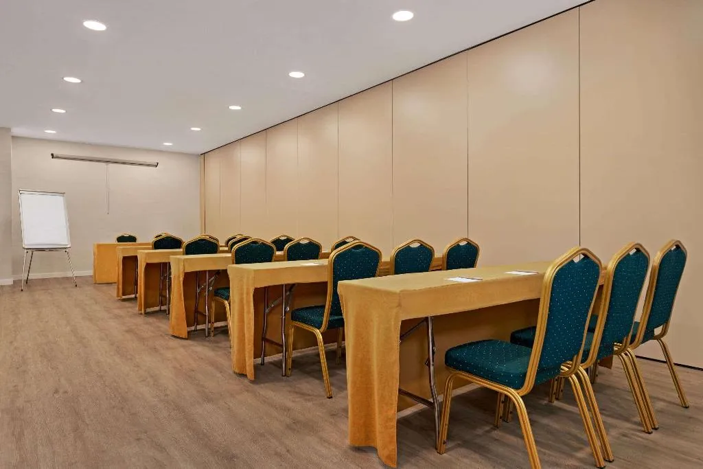 Conferences, Ramada by Wyndham Valencia Almussafes, Valencia