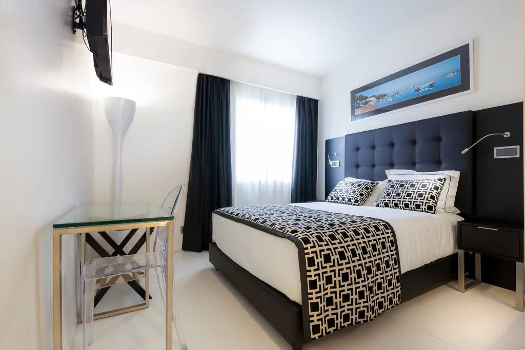 SINGLE CLASSIC Room, Faro Boutique Hotel, Algarve