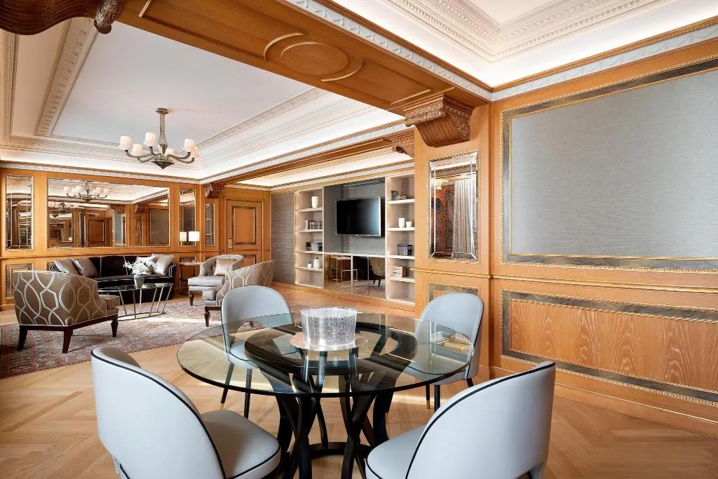 Room, The Westin Palace Milan, Milan