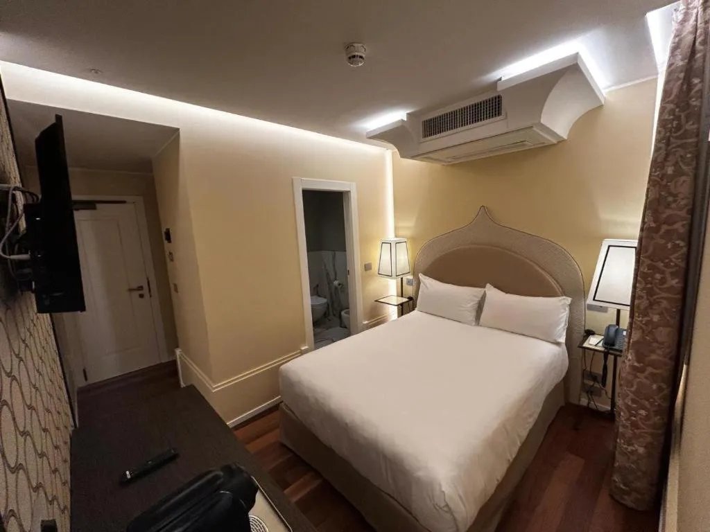 SINGLE SEMIDOUBLE Room, Albergo San Marco, Venice