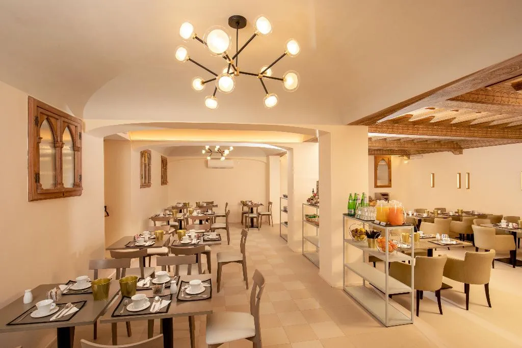 Restaurant, Hotel Colosseum, Rome