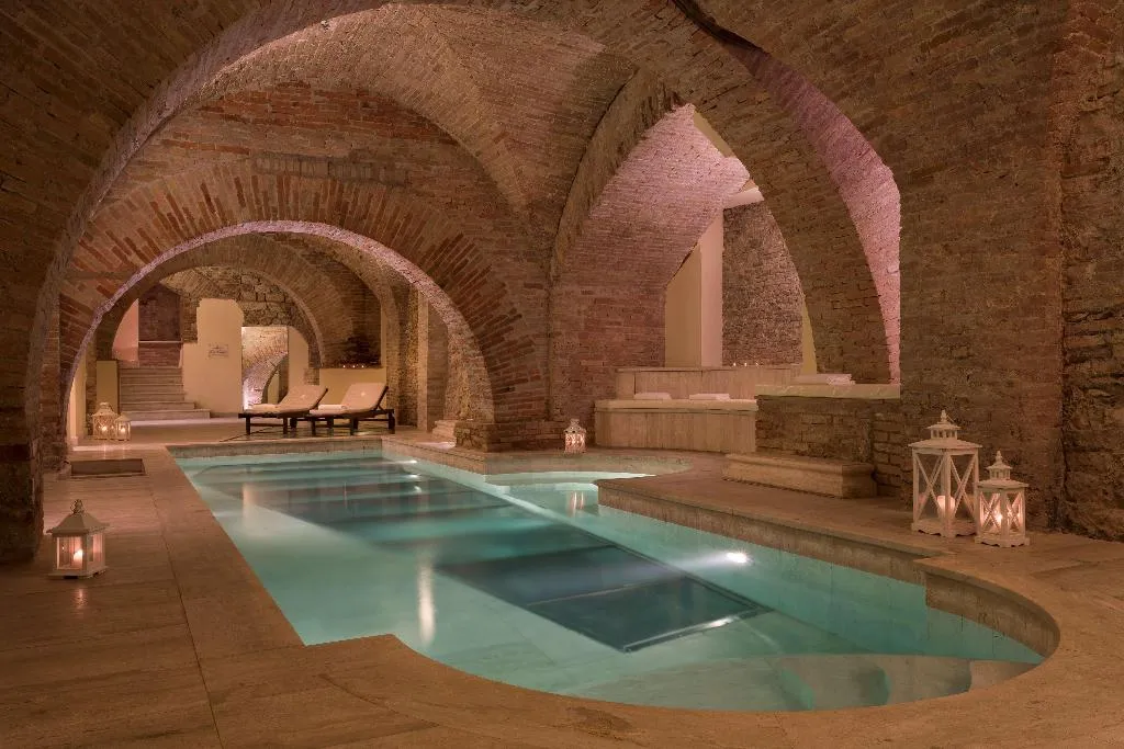 Pool, Sina Brufani, Perugia