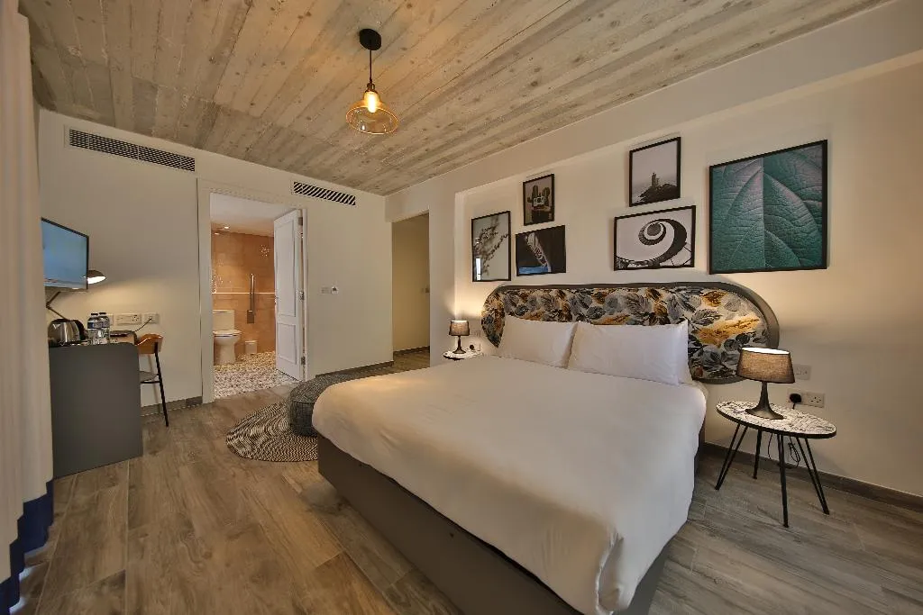 SINGLE SUPERIOR Room, Lady Todd, Malta