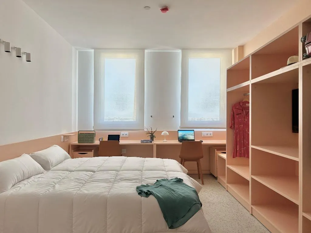 DOUBLE CLASSIC Room, Loop Home Tower Burjassot Hotel ***, Valencia