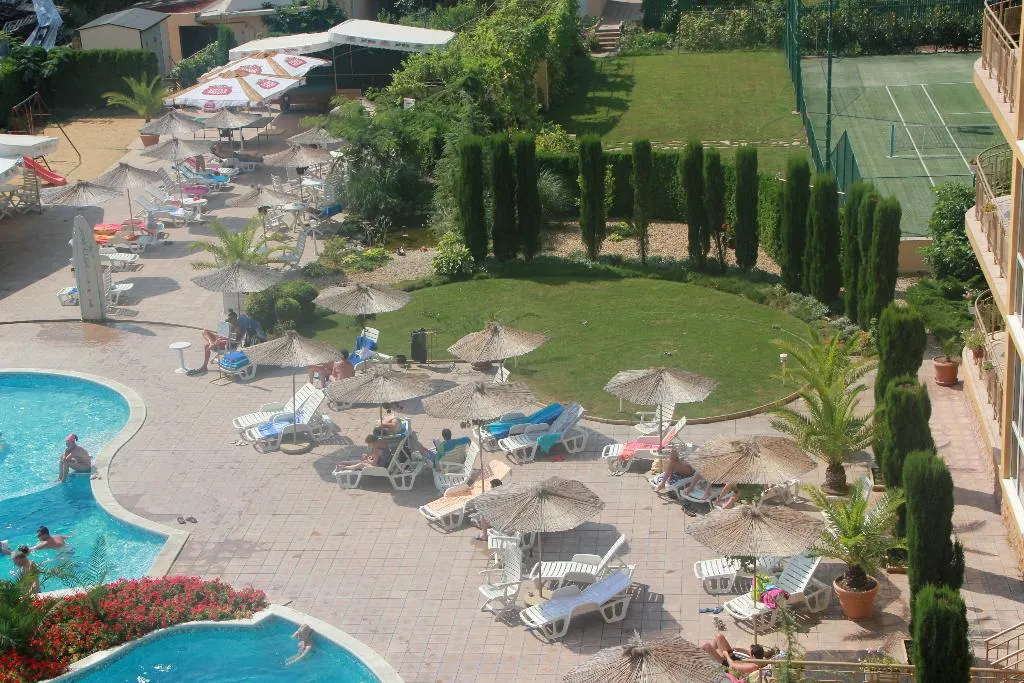 Pool, Joya Park Complex, Varna