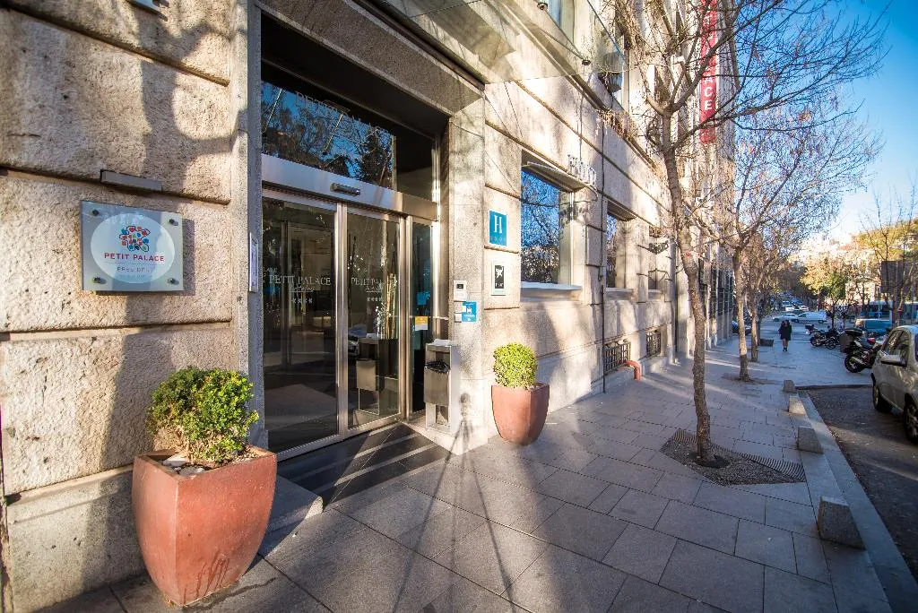 General view, Petit Palace President Castellana, Madrid