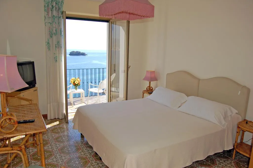 DOUBLE SINGLE USE SUPERIOR WITH TERRACE Room, Lido Mediterranee, Taormina