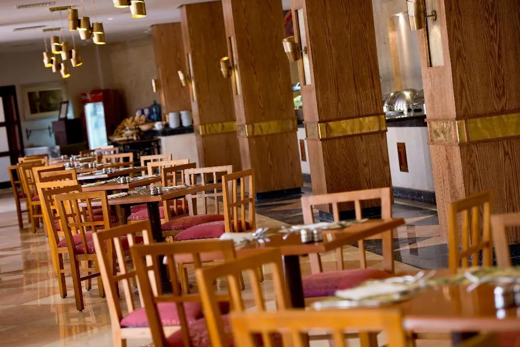Bar, Amphoras Aqua, Red Sea Riviera