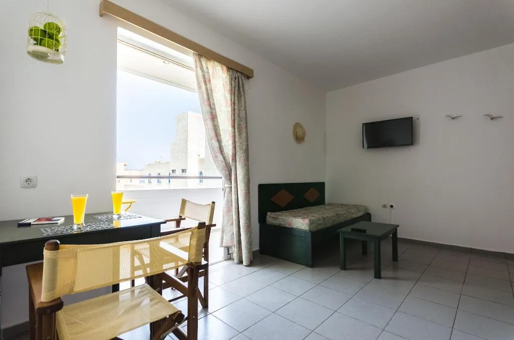 Room, Happiness Apartments, Crete