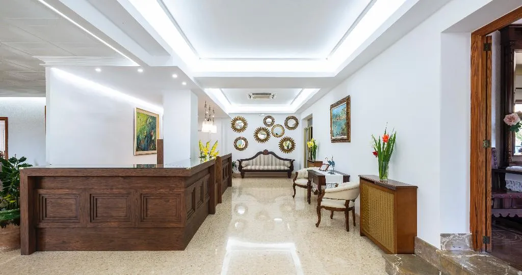 Lobby, Gaya, Majorca