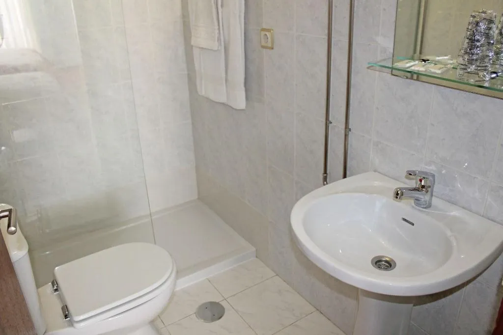 Room, Grande Oceano Guest House, Porto