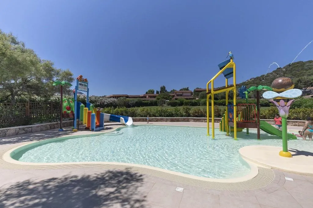Pool, Abi d'Oru, Olbia