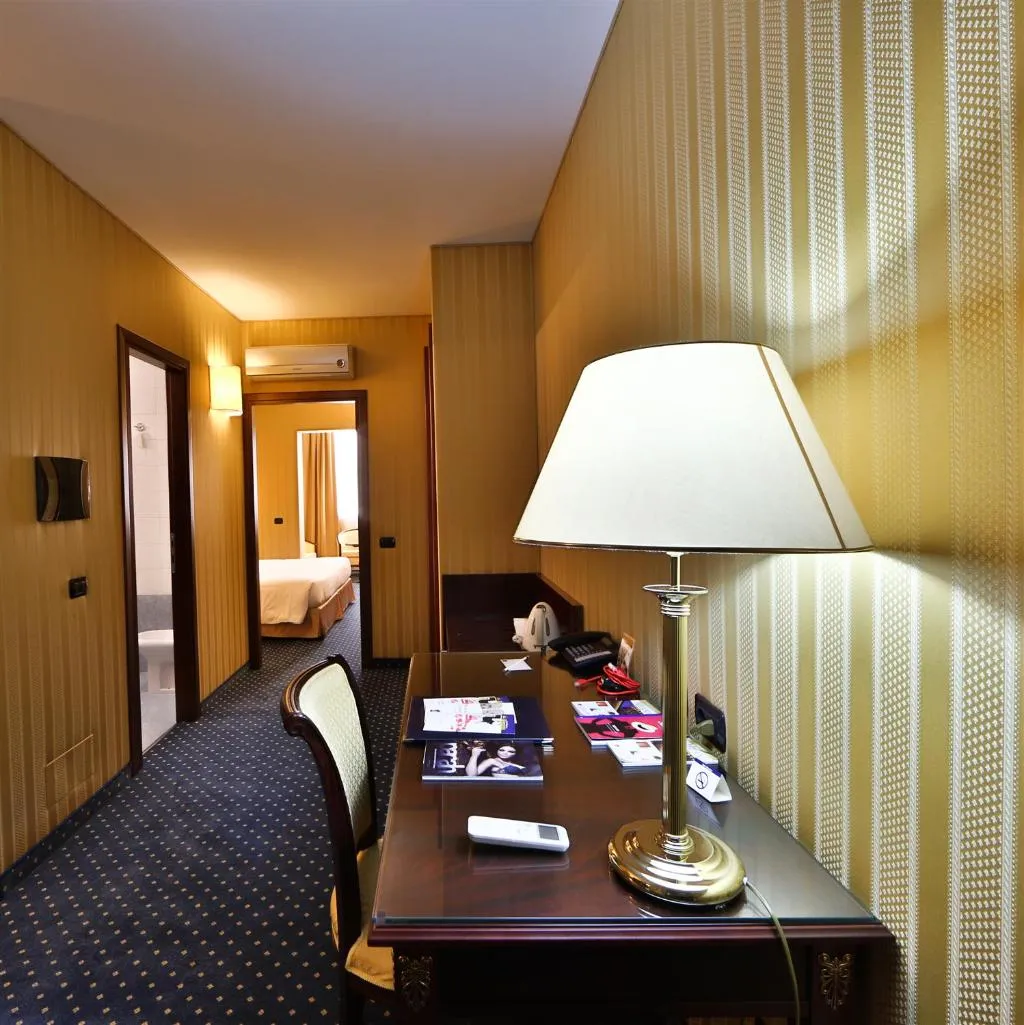 Room, Best Western Cavalieri della Corona, Milan