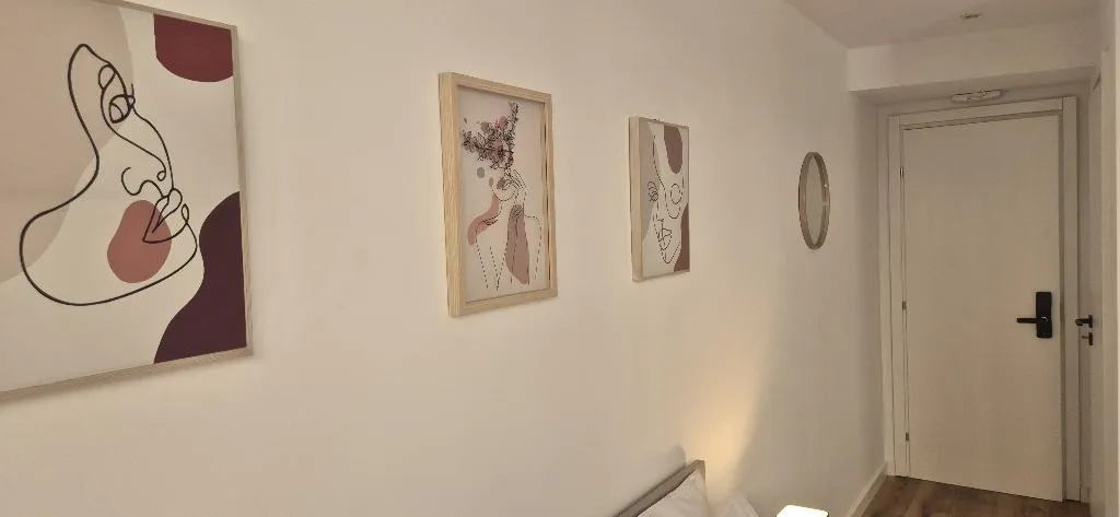 DOUBLE STANDARD Room, Figleaf Kypseli, Athens