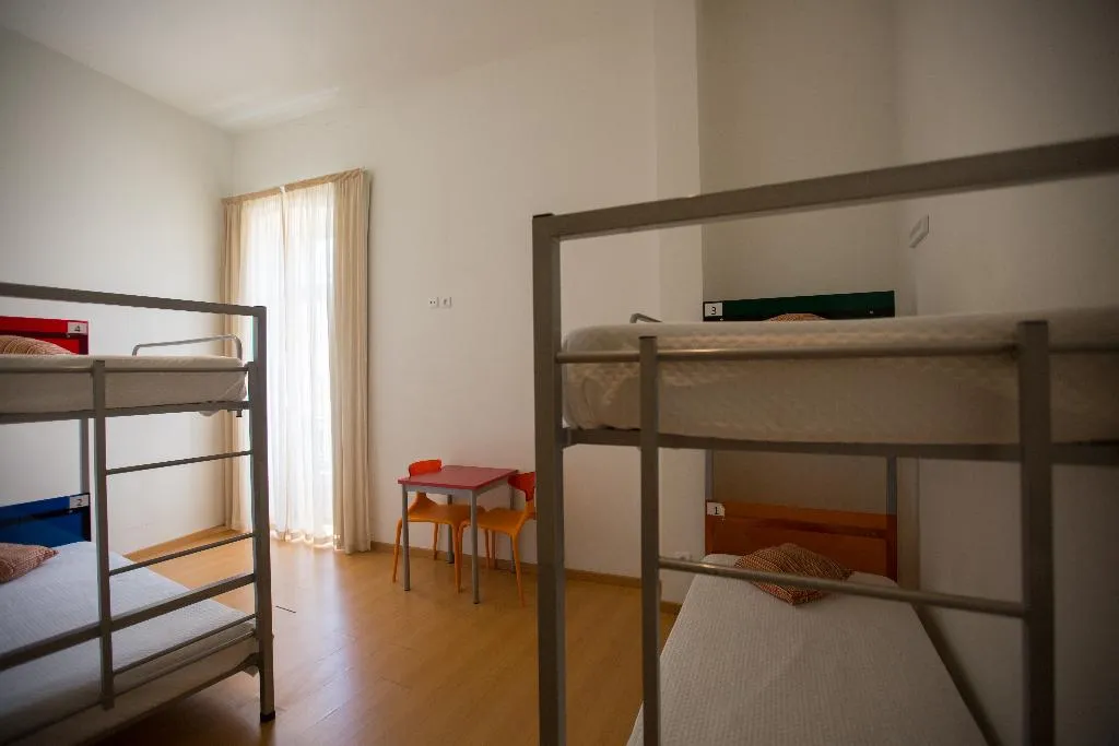 QUADRUPLE WITH SHARED BATHROOM Room, Hi Tavira - Pousada de Juventude, Algarve