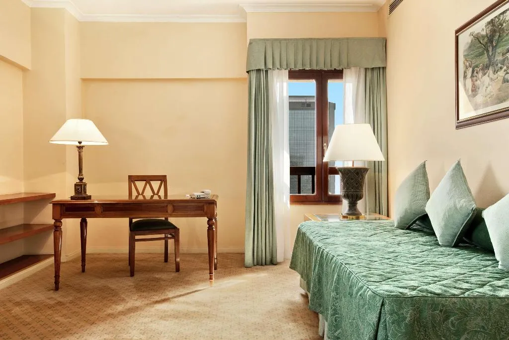 Room, Cairo World Trade Center Hotel & Residences, Cairo