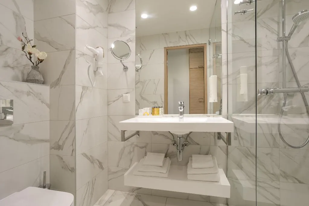 DOUBLE SINGLE USE STANDARD Room, Centennial Nexus Hotel Tallinn, Tallinn