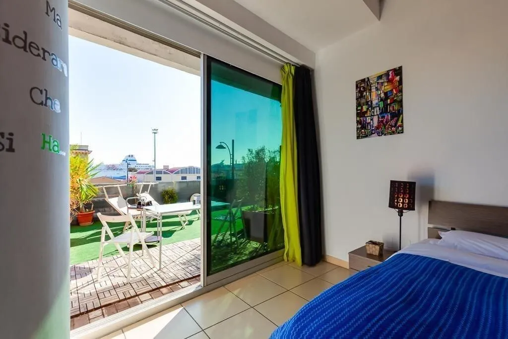 Room, Marina ResArt B&B, Naples