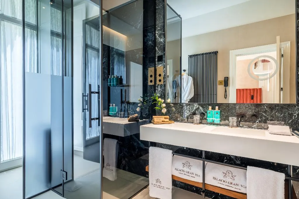 Room, Palacio Gran Via, A Royal Hideaway Hotel, Andalucia