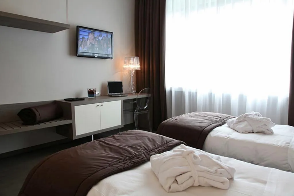 TWIN SUPERIOR Room, Hotel Tiziano - Gruppo MiniHotel, Milan