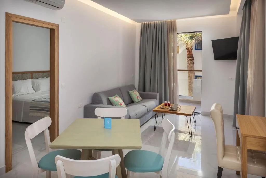 APARTMENT CAPACITY 4 Room, Galazio beach resort, Crete