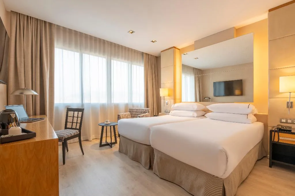 FAMILY ROOM STANDARD Room, Hesperia Presidente, Barcelona