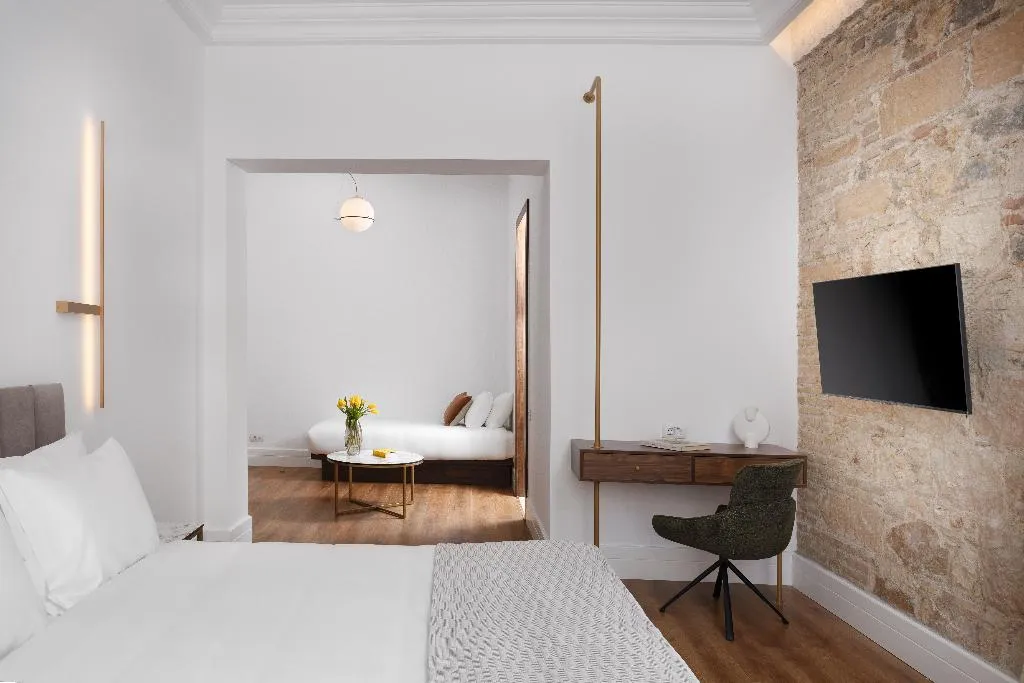 JUNIOR SUITE CITY VIEW Room, La Divina, Athens
