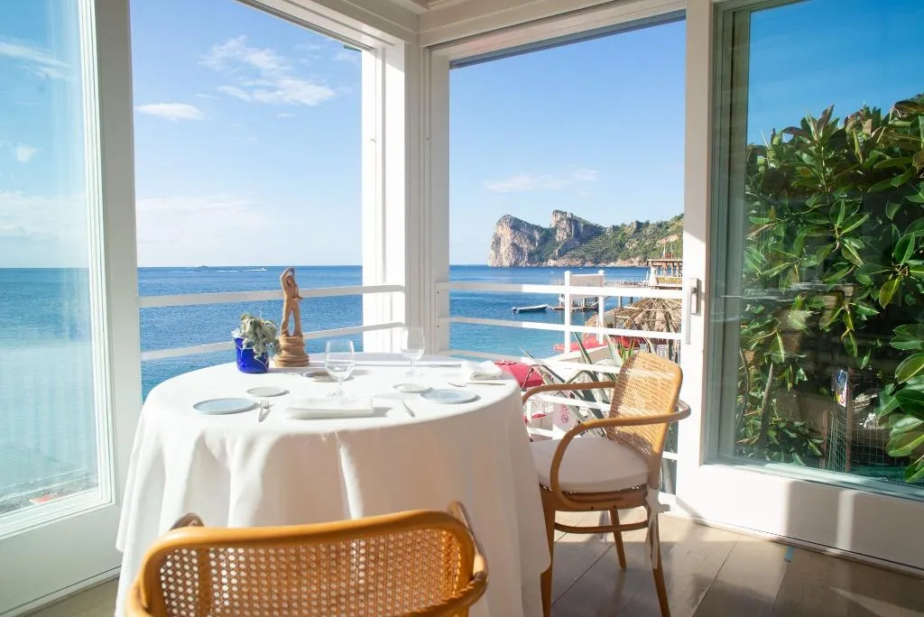 Restaurant, Taverna Del Capitano, Naples