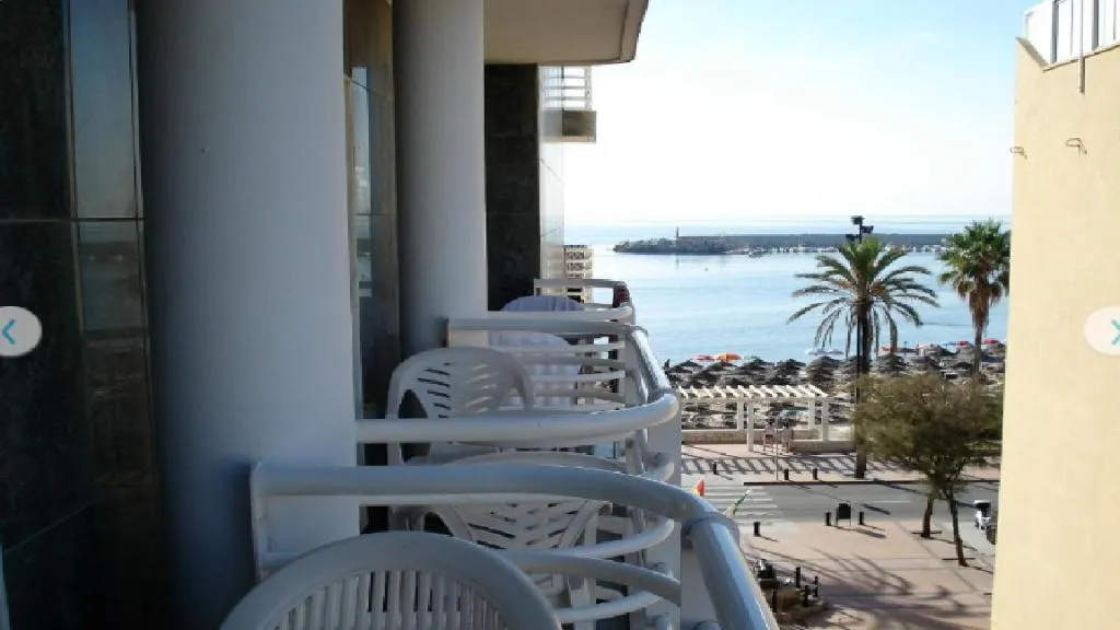 Double or Twin WITH BALCONY Room, Villa Laredo, Costa Del Sol