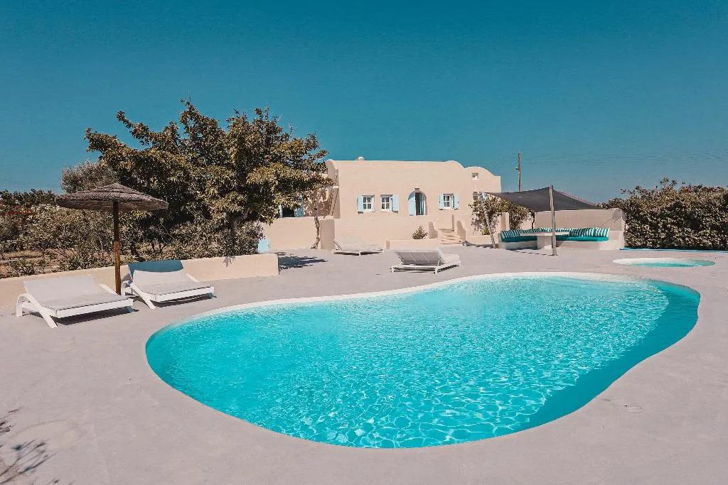VILLA WITH PRIVATE POOL Room, Sienna Eco Resort, Santorini
