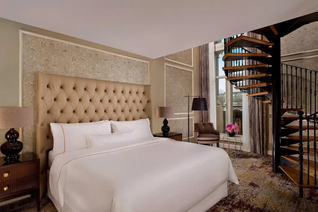 Room, The College Green Hotel Dublin, Autograph, Dublin