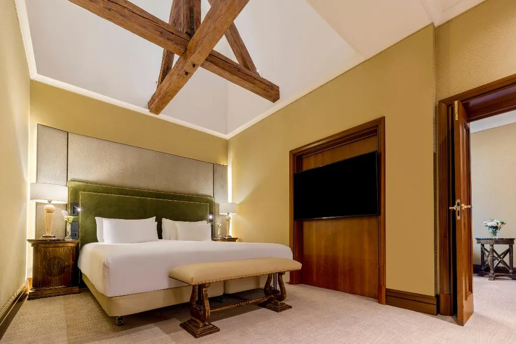 FAMILY ROOM STANDARD Room, NH Collection Prague Carlo IV, Prague