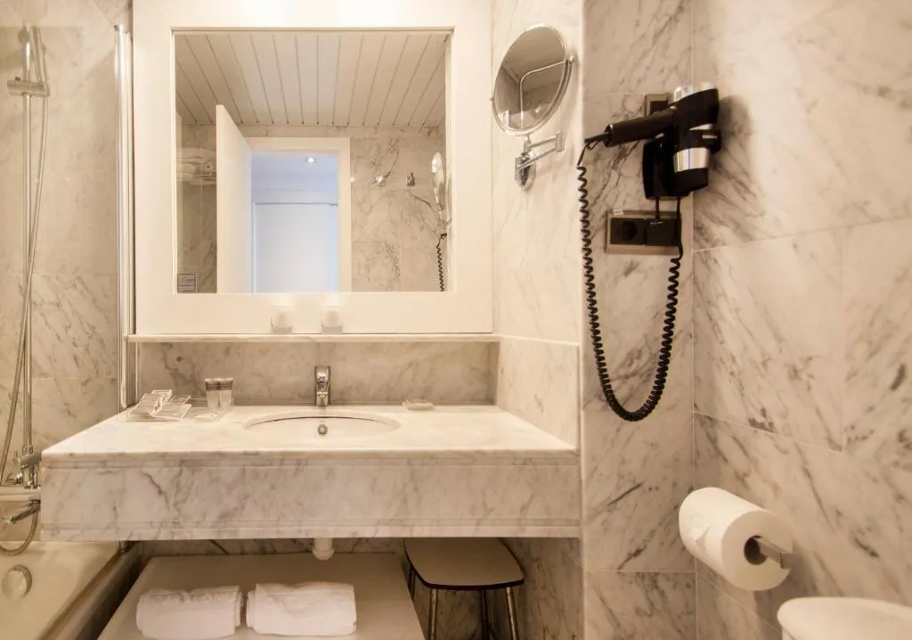DOUBLE SINGLE USE SUPERIOR MOUNTAIN VIEW Room, Catalonia Del Mar, Majorca