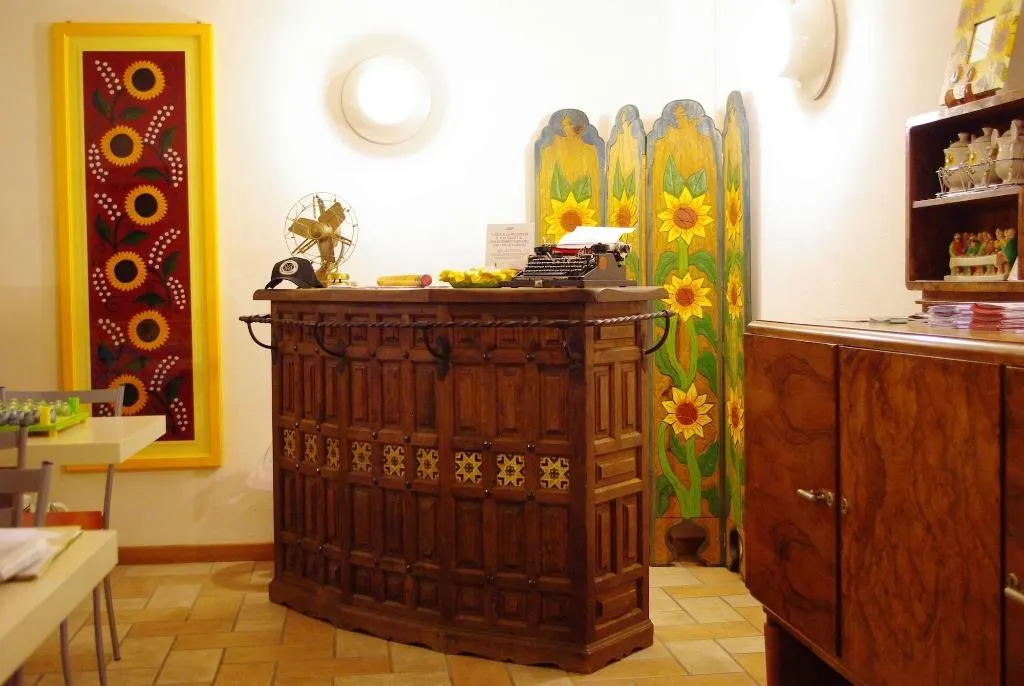Lobby, Il Girasole, Milan