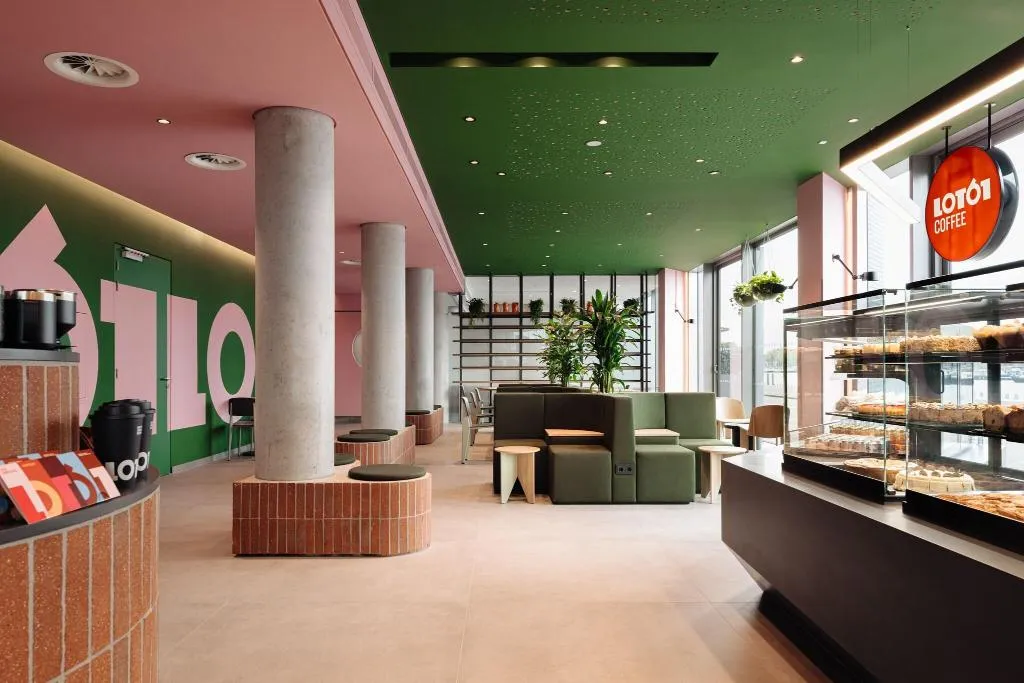 Bar, DoubleTree by Hilton Amsterdam Centraal Station, Amsterdam