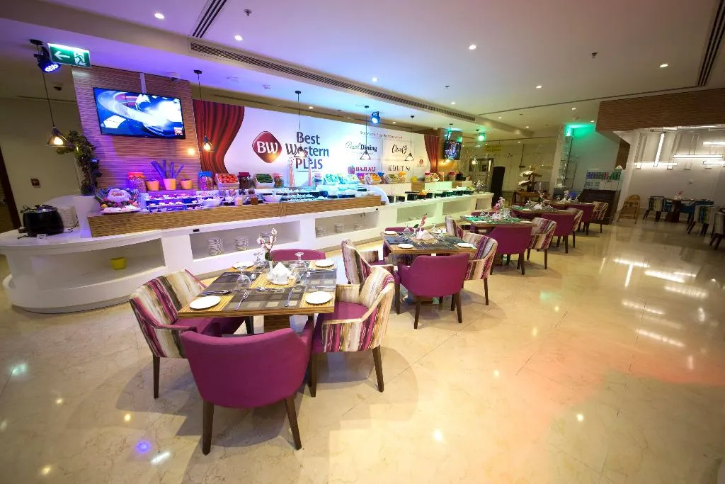 Restaurant, Best Western Plus Pearl Creek, Dubai