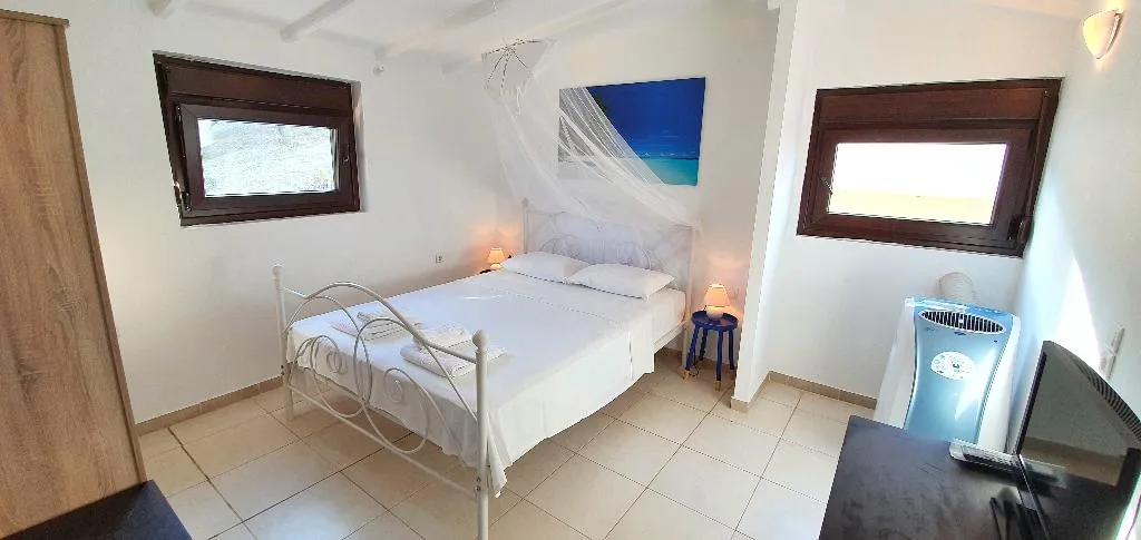 STUDIO TWO BEDROOMS ONE BATHROOM Room, Bungalow White Apartments and Suits, Halkidiki