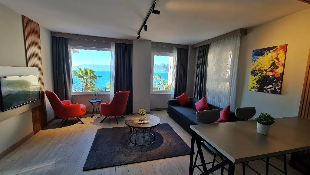 SUITE SUPERIOR SIDE SEA VIEW Room, Letstay Panorama Suites, Antalya