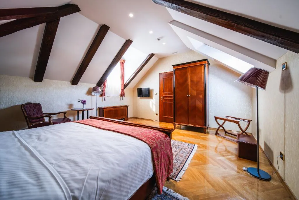 SUITE CAPACITY 2 Room, Boutique Hotel Kazbek, Dubrovnik