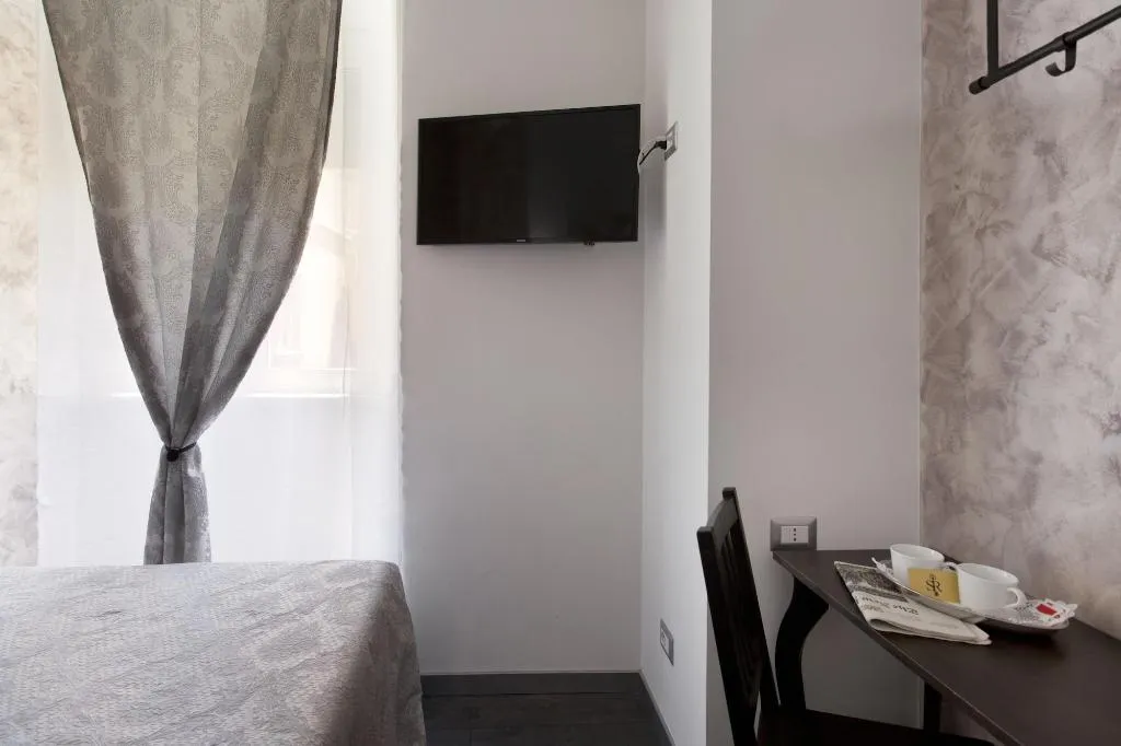 Room, Secret Rhome, Rome