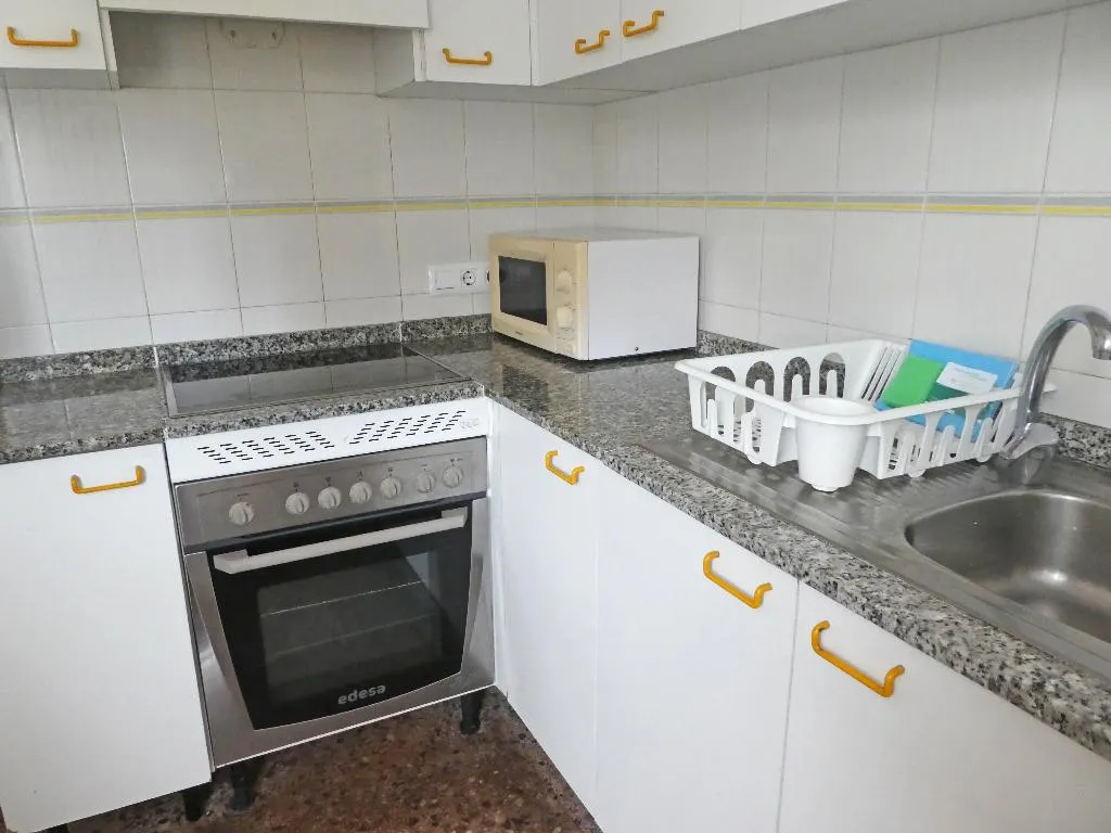 APARTMENT CAPACITY 4 ONE BEDROOM Room, Jardines de Gandia I-II 3000, Valencia