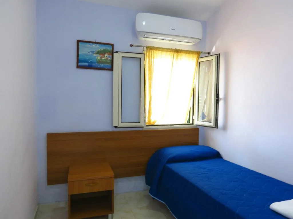 CHALET CAPACITY 3 Room, Baia Serena, Naples