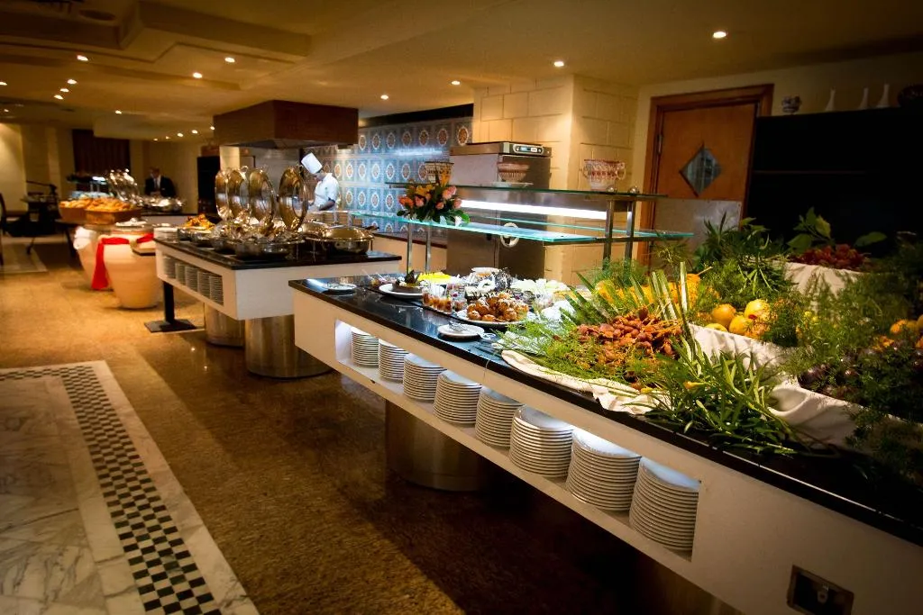 Restaurant, Golden Tulip El Mechtel, Tunisia
