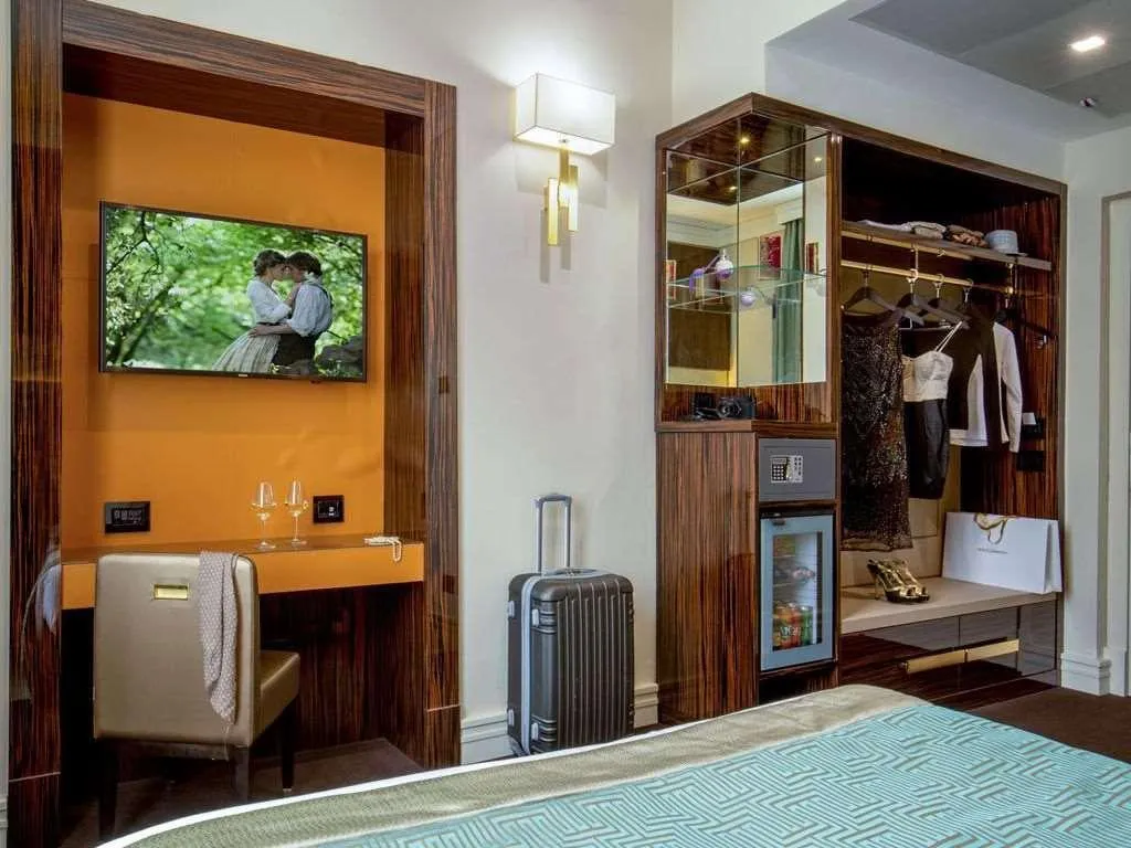 Room, Gioberti, Rome